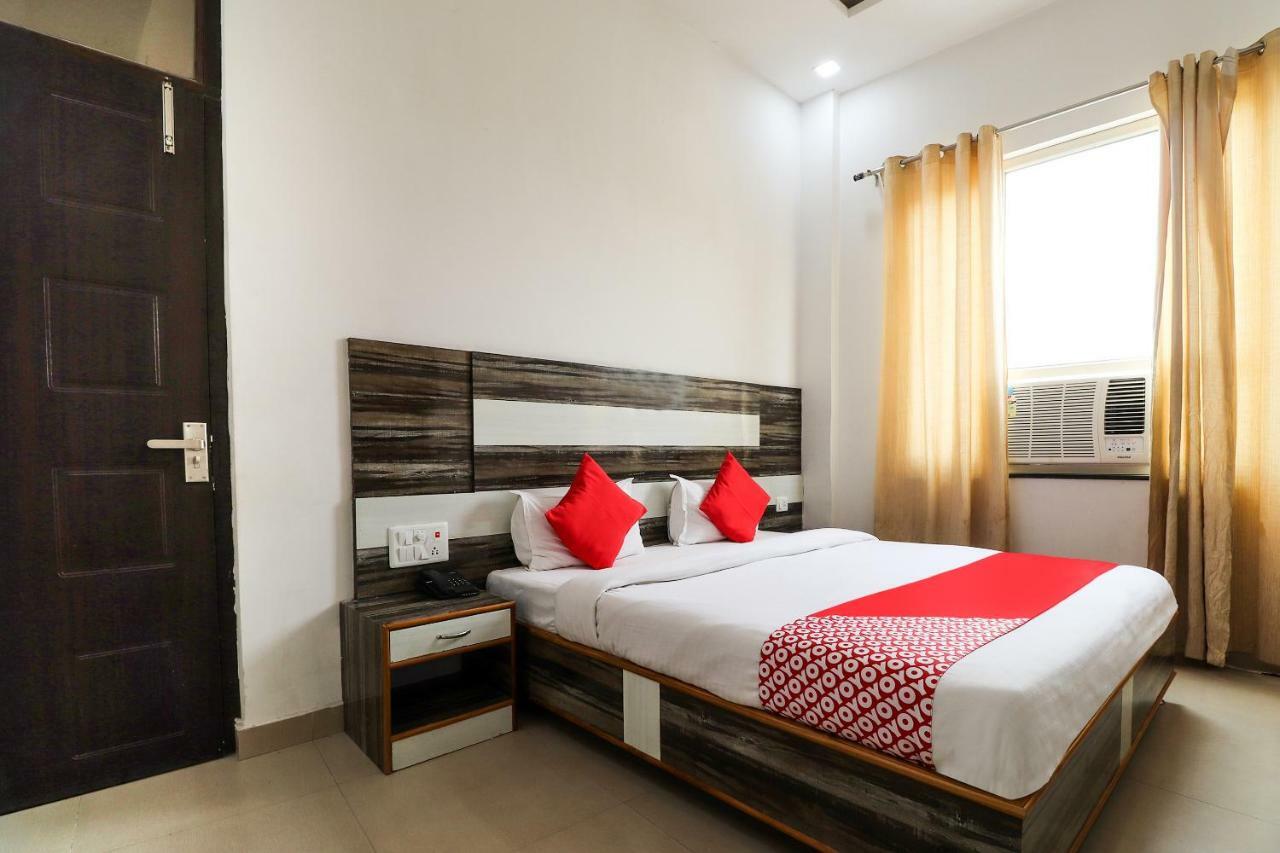 Oyo 39959 Hotel Bandhan Bahraich Exterior photo