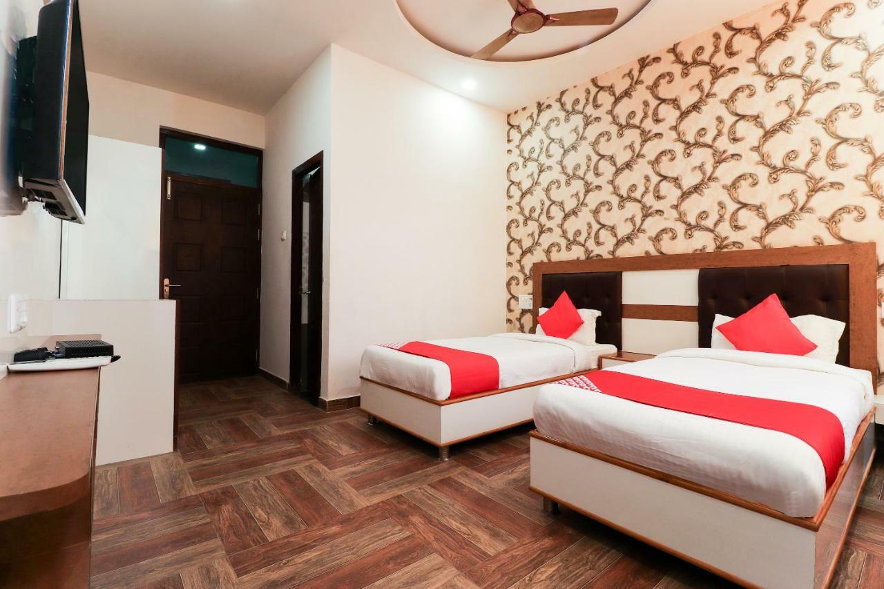 Oyo 39959 Hotel Bandhan Bahraich Exterior photo