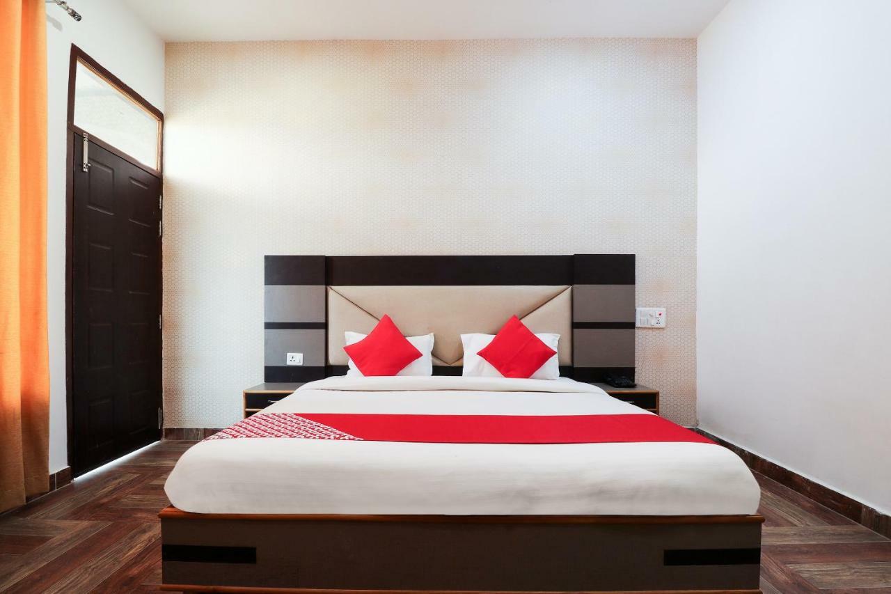 Oyo 39959 Hotel Bandhan Bahraich Exterior photo